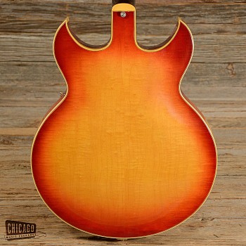 Work:&nbsp;GIBSON Guitars111 Barney Kessel (Sunburst) 2, 1963 Maple body; Mahogany neck; Rosewood fretboard 7 lbs., 4oz. ART 02743.port.002